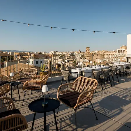 Nivia Born Boutique Hotel-3